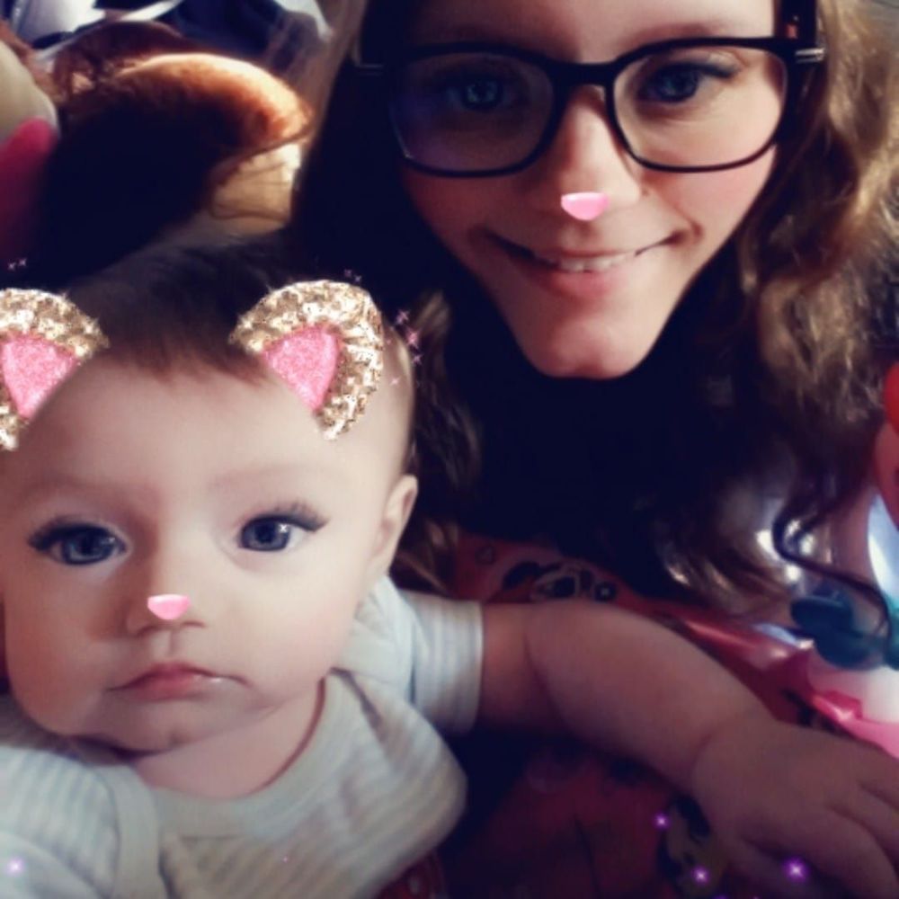 Meet your Posher, Ashley